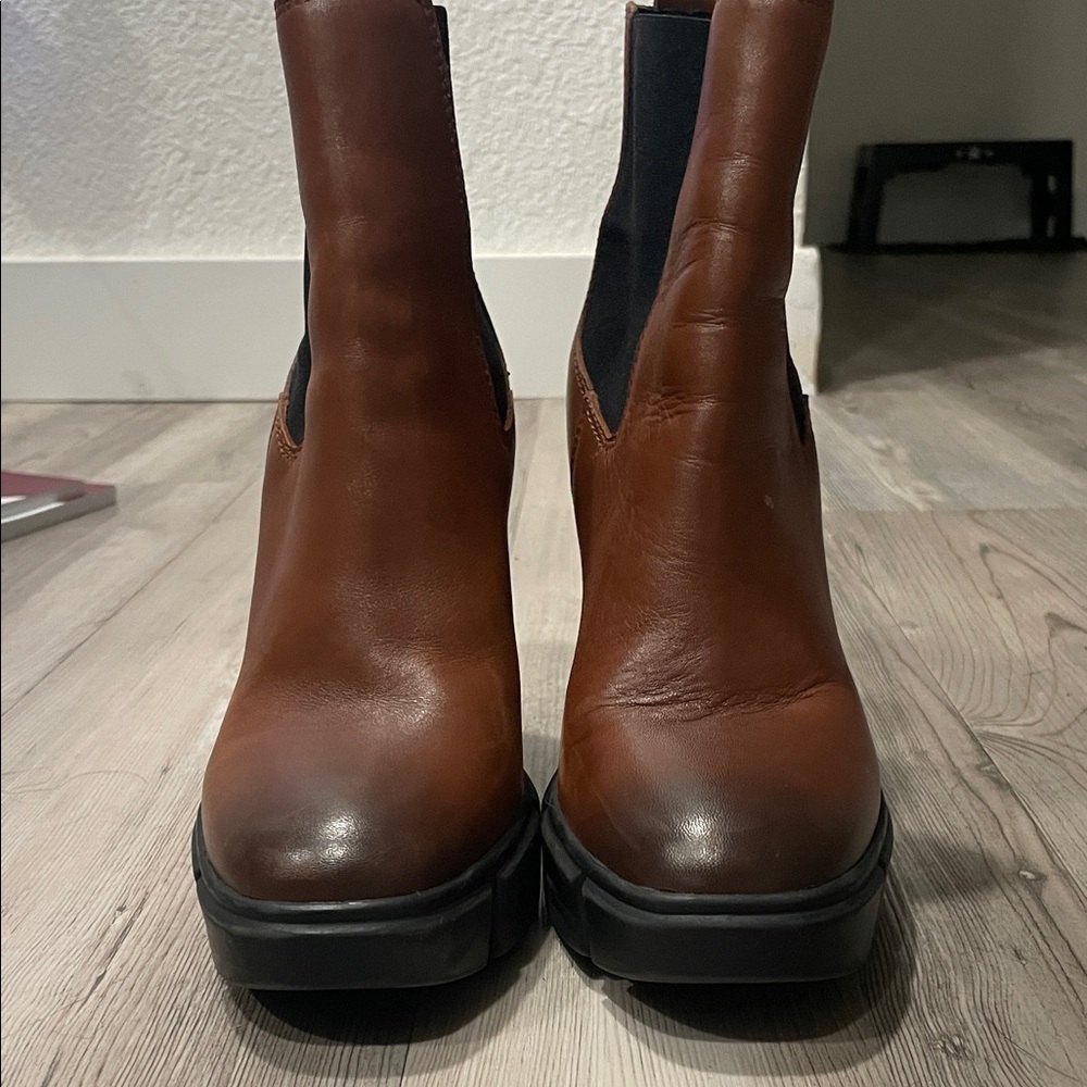Steve Madden Brown Heeled Boots